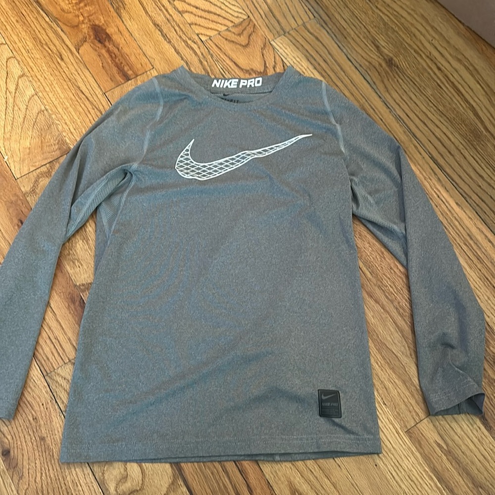 Nike Pro Heather Gray Ventilated Compression Tee - Size Medium